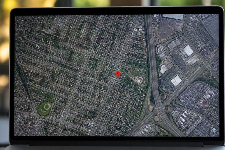 apprenez à afficher facilement la latitude et la longitude sur google maps pour localiser précisément n'importe quel endroit sur la carte.